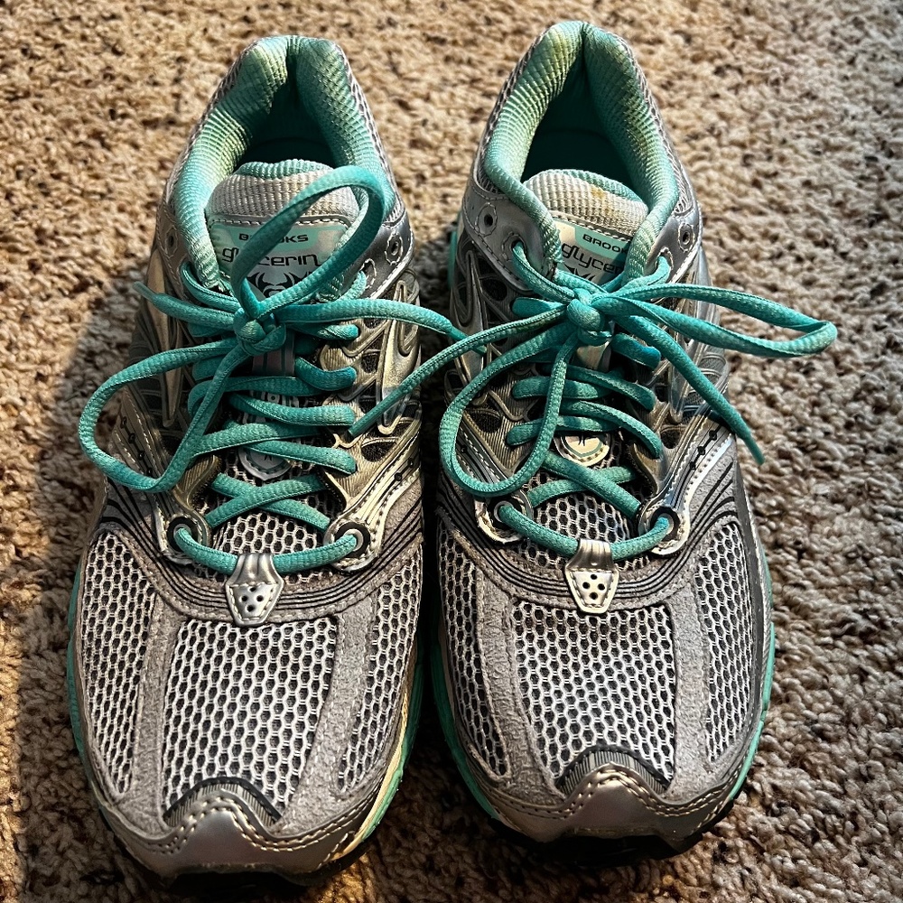 Women's Brooks Running Shoes, Size 10